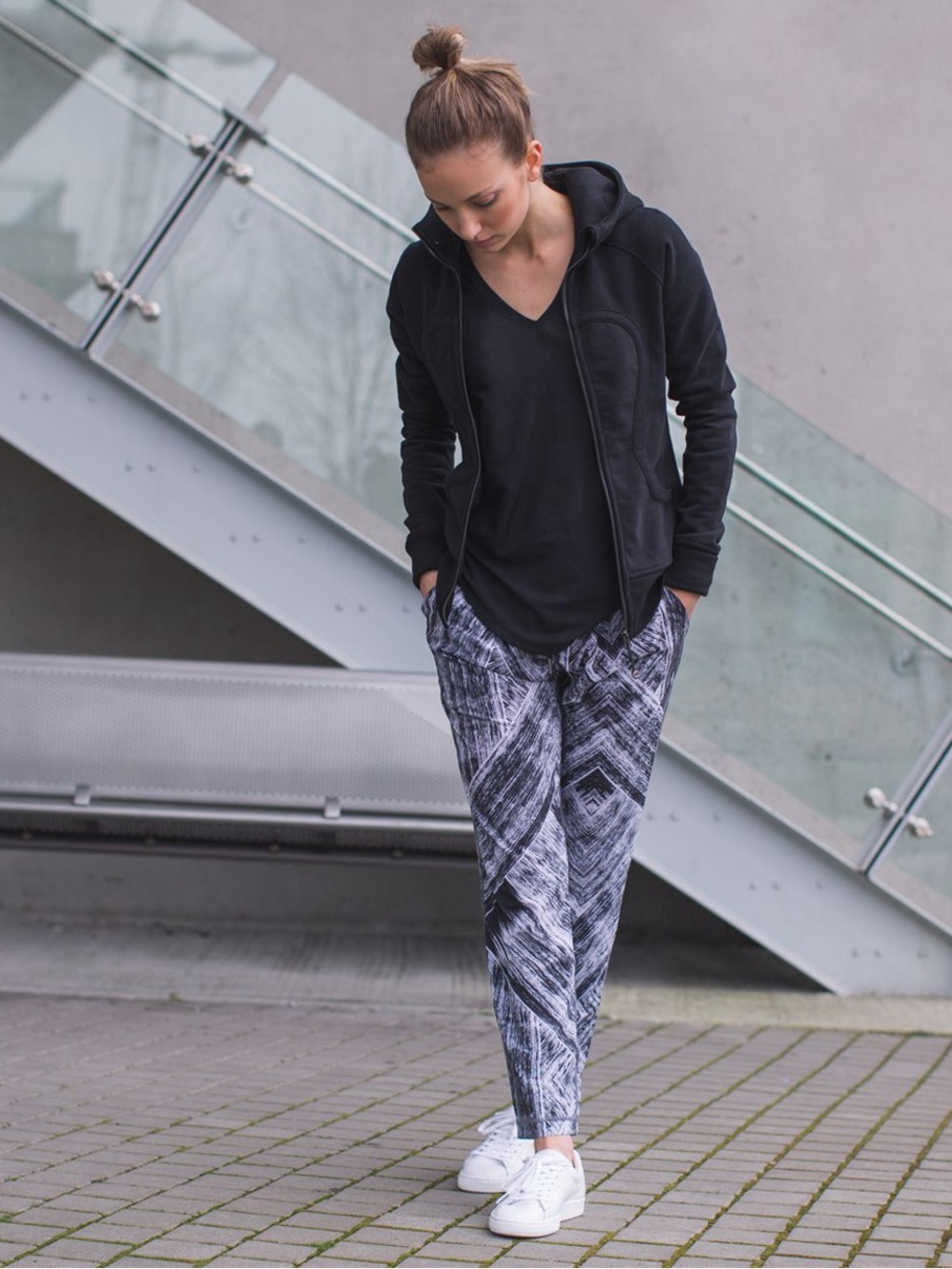 Lululemon Namaskar Pant II in Heat Wave White Black